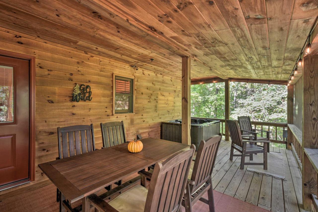 Blue Ridge Cabin Hot Tub, Fire Pit And Grill! エクステリア 写真