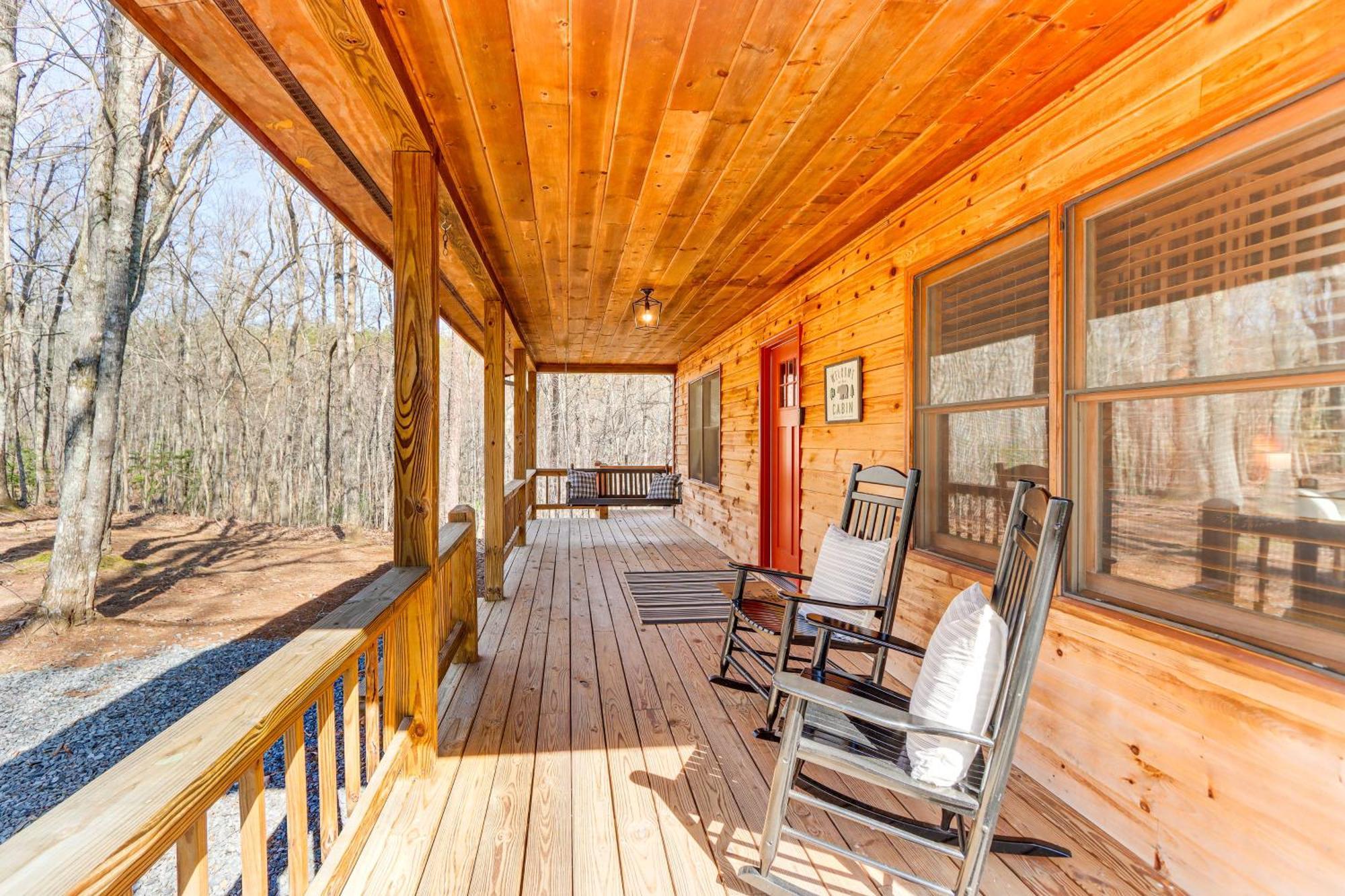 Blue Ridge Cabin Hot Tub, Fire Pit And Grill! エクステリア 写真